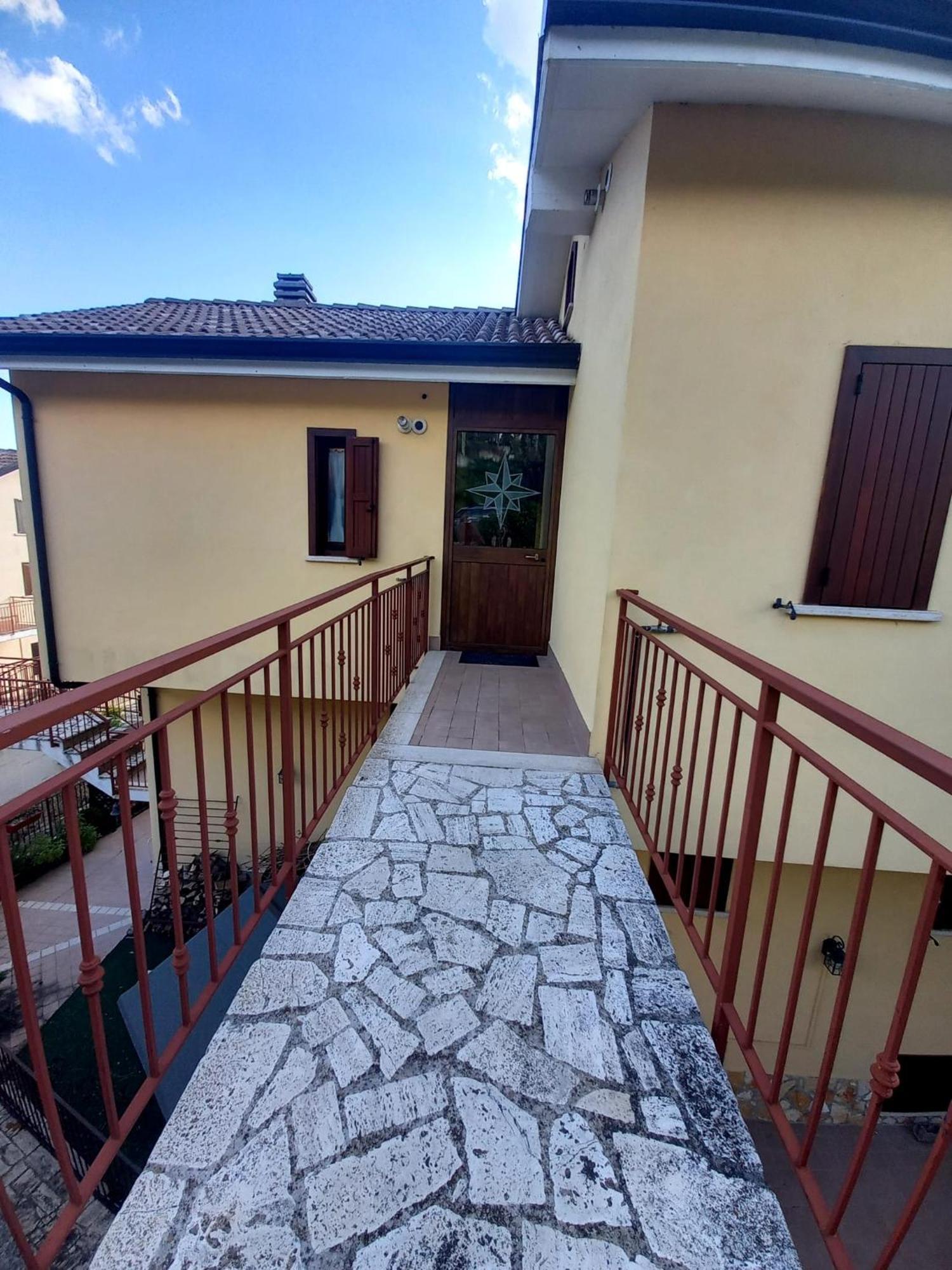 Il Nido Apartment Castel Di Sangro Ngoại thất bức ảnh